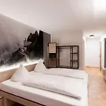 Schwarzwalder Hof 3*