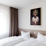 Otel Schwarzwalder Hof 3*