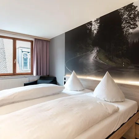 Schwarzwaelder Hof Hotel