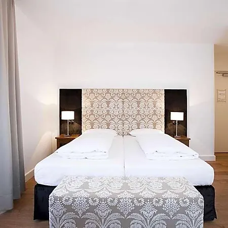 Otel Schwarzwalder Hof Freiburg im Breisgau