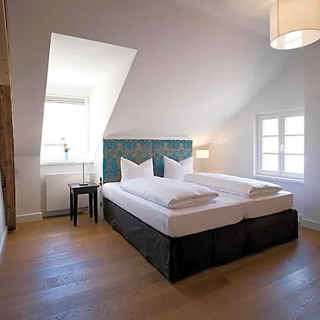 Otel Schwarzwalder Hof Freiburg im Breisgau