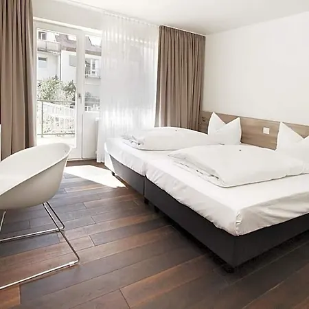 Otel Schwarzwalder Hof 3*